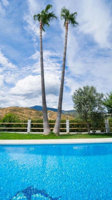 https://cdn.resales-online.com/public/vuns4310r7/properties/2614dcd2f64f11edb6600217bc231ef4/w1200/1-7980e48d732b6fc85c14b43b94d2aa54.jpg?v=1684785989