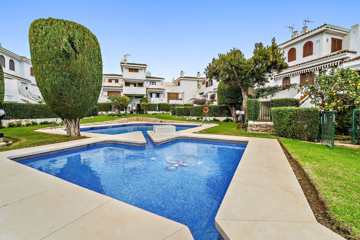https://cdn.resales-online.com/public/y2bix7xo8m/properties/c5642c3d90e111ed98460217bc231ef4/w1200/1-7980e48d732b6fc85c14b43b94d2aa54.jpg?v=1673433533