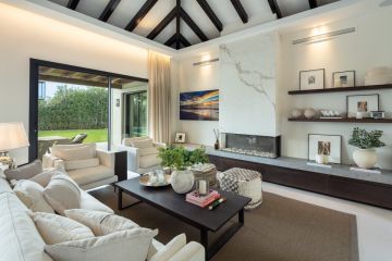 https://cdn.resales-online.com/public/jja1jz8h5h/properties/3a38f9e7220011eea7b50217bc231ef4/w1200/1-7980e48d732b6fc85c14b43b94d2aa54.jpg?v=1689313086