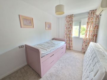 https://cdn.resales-online.com/public/99zp9ow7t6/properties/a35beed3248c11eea7b50217bc231ef4/w1200/33-f37a7fab00fce6ff6b895520b67d6d6d.jpg?v=1689620524